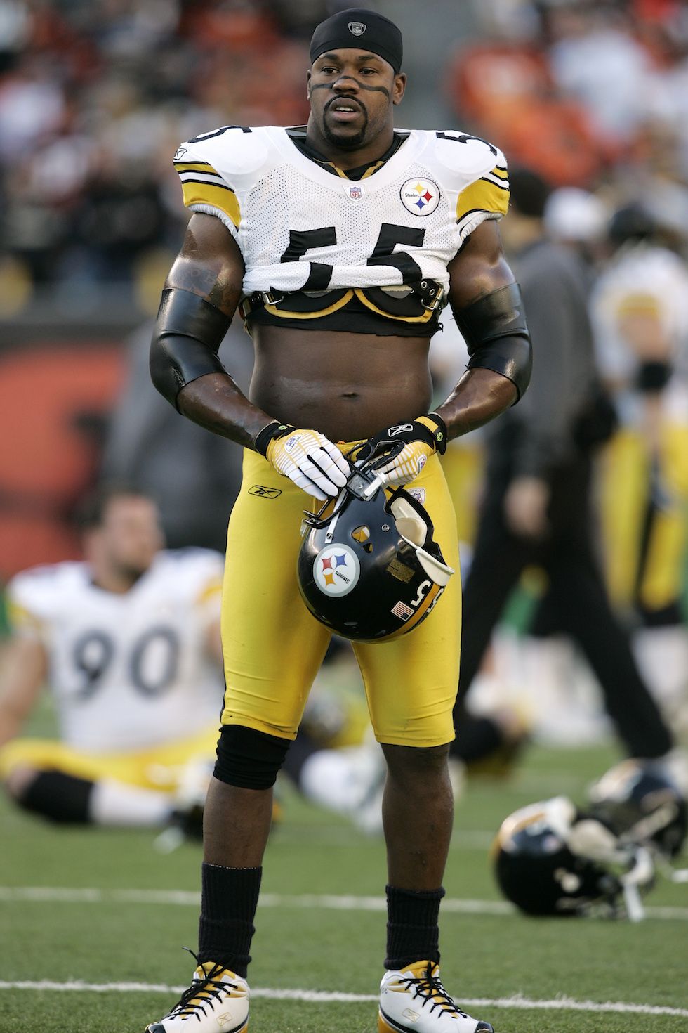steelers uniforms through the years
