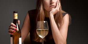不安解消法のつもりが…お酒がメンタルに及ぼす悪影響7