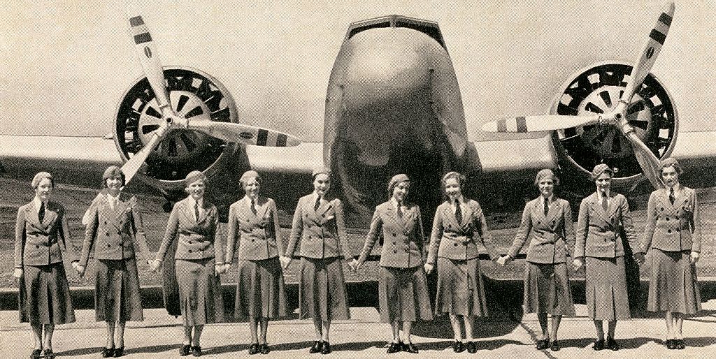 flight attendants from the 1940s