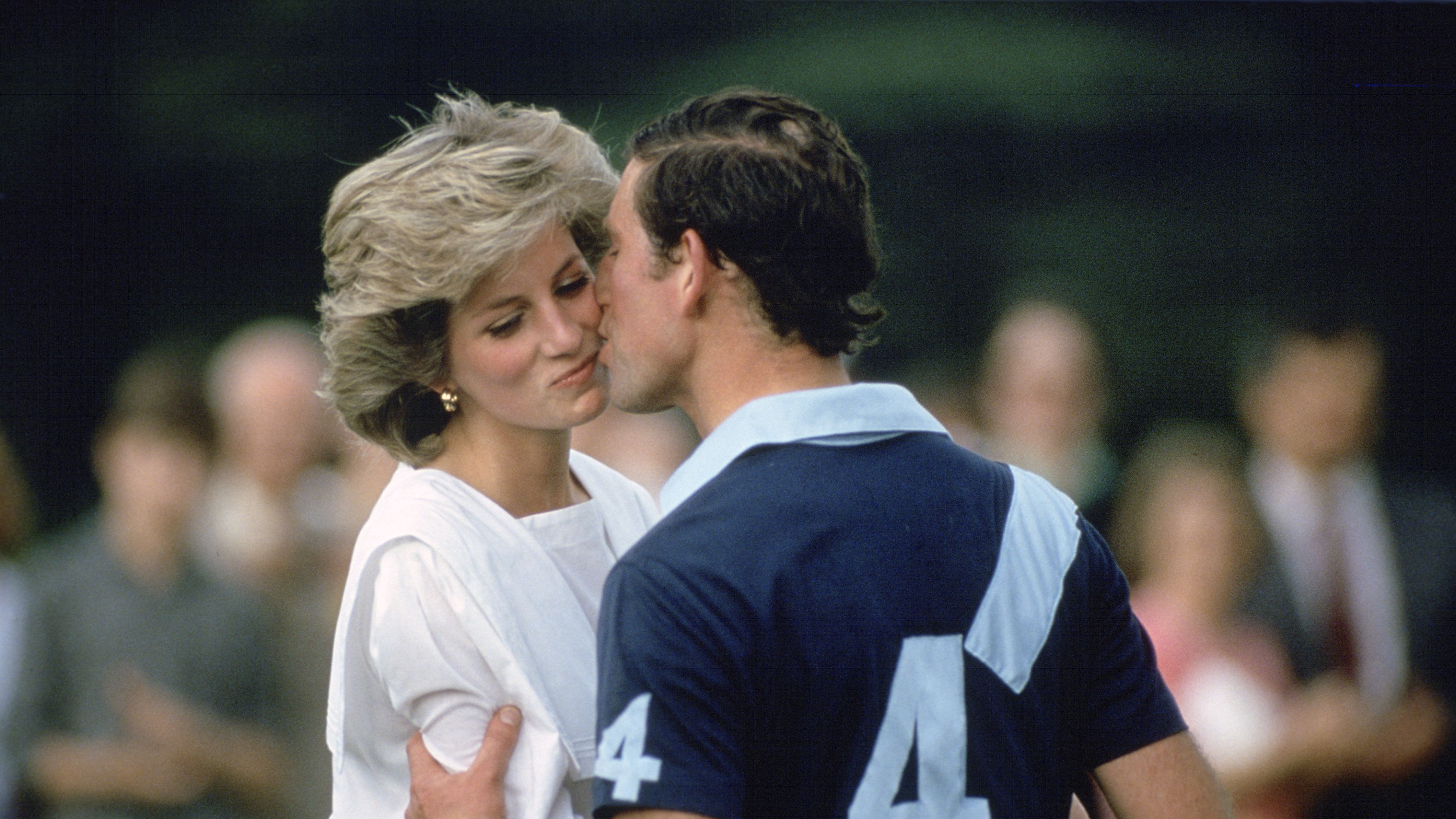 Brother Sister Kissing Sleeping Sex - Prince Charles and Princess Diana The Crown Season 4 Relationship Timeline