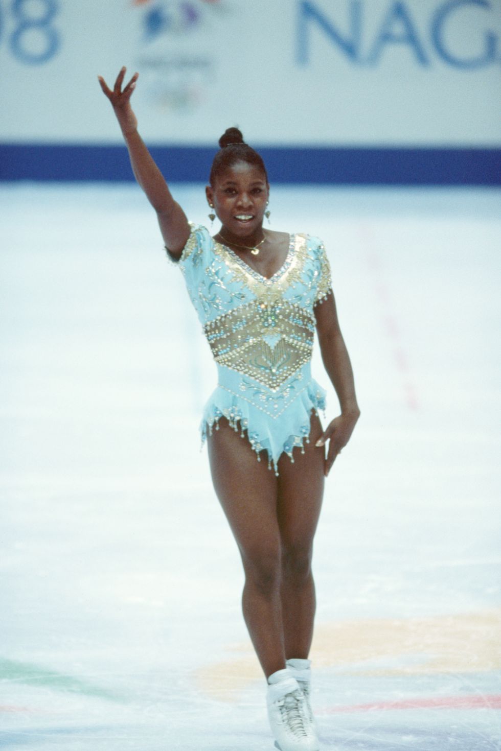 33 Best Ice Skating Outfits - Iconic Outfits Worn by Famous Figure Skaters