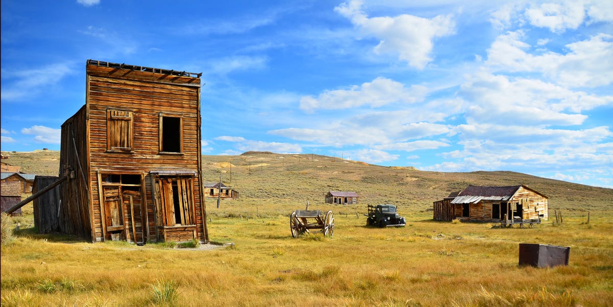 6 Best Ghost Towns In America in 2018 - Cool Ghost Towns In The U.S.