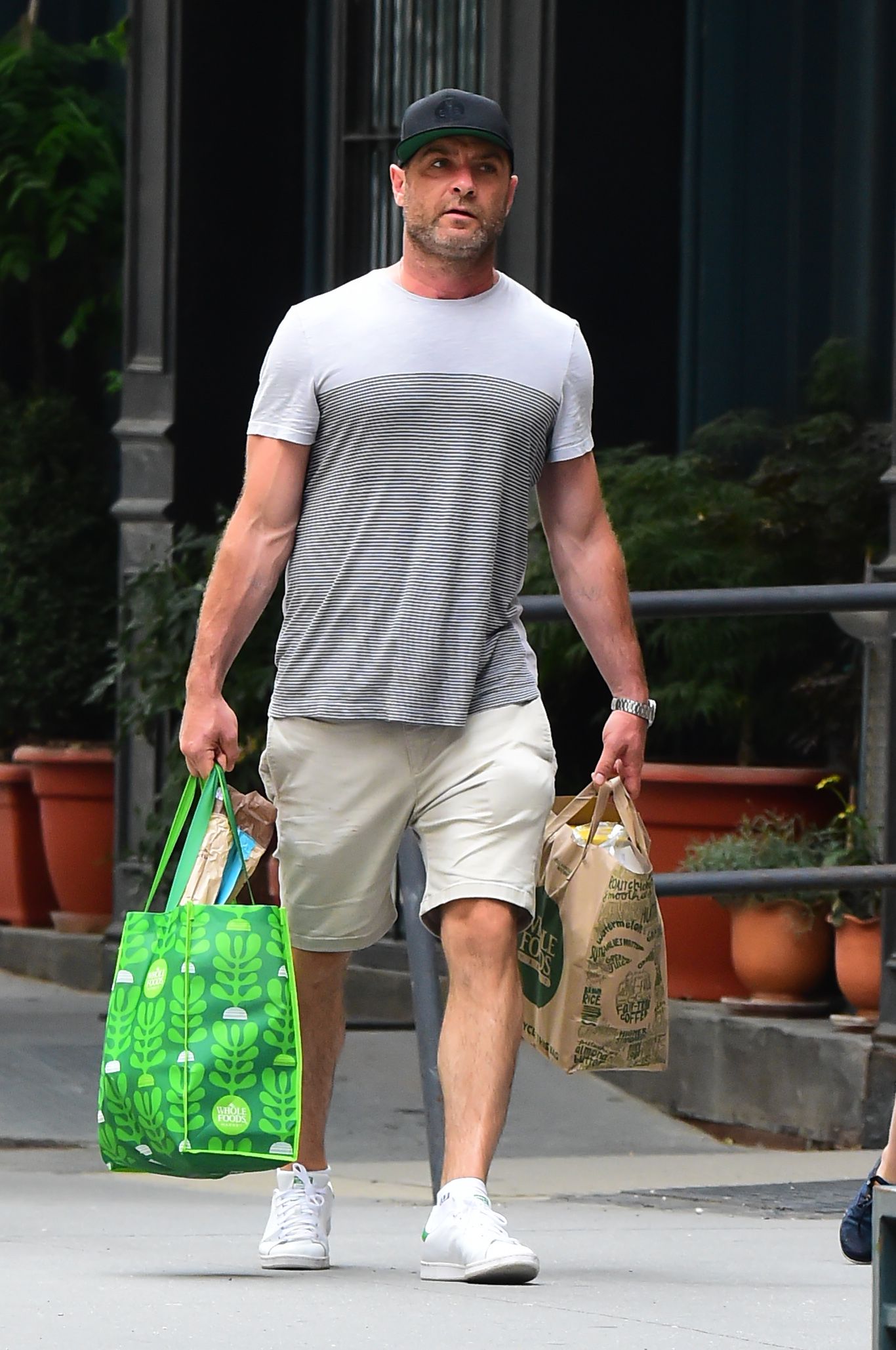 Celebrities and Their Man Bags