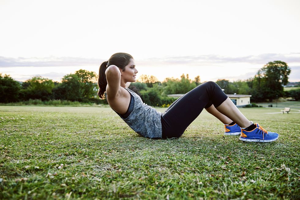 Crunches Vs. Sit-Ups—Which Is Better For Strong Abs, Per Trainers