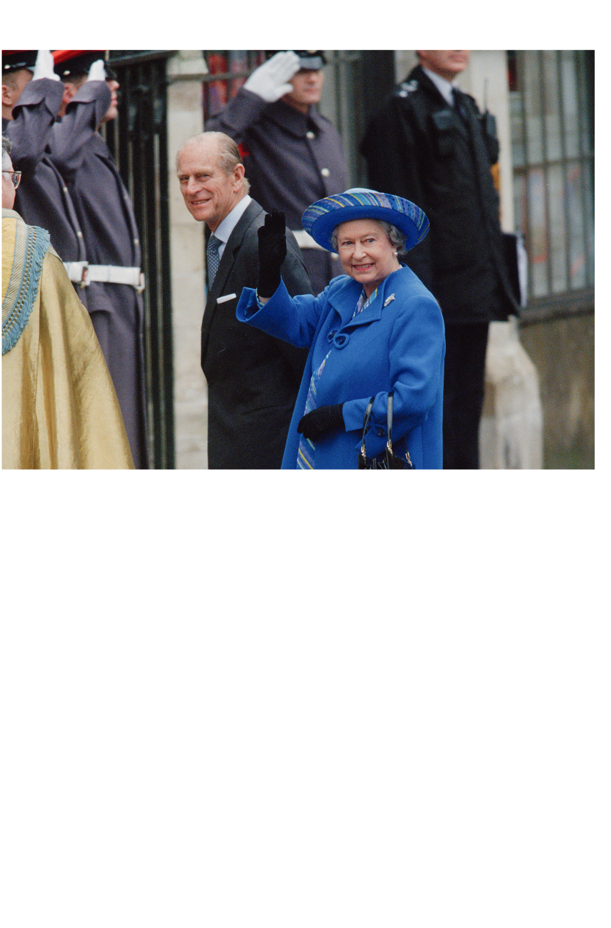 昭和４８年　アン王女（エリザベス2世の長女）御成婚記念の各国切手アルバム３７ケ国 queen-elizabeth-ii-and-