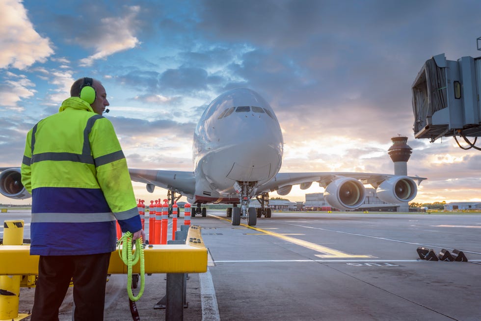 world's biggest planes  15 planes that dominate the skies