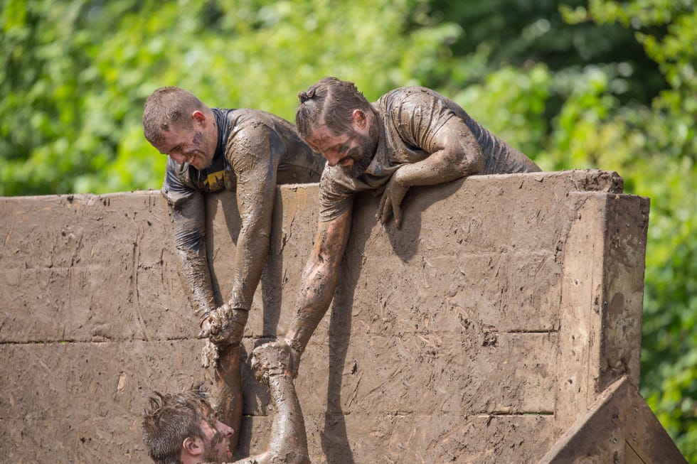 obstacle course race