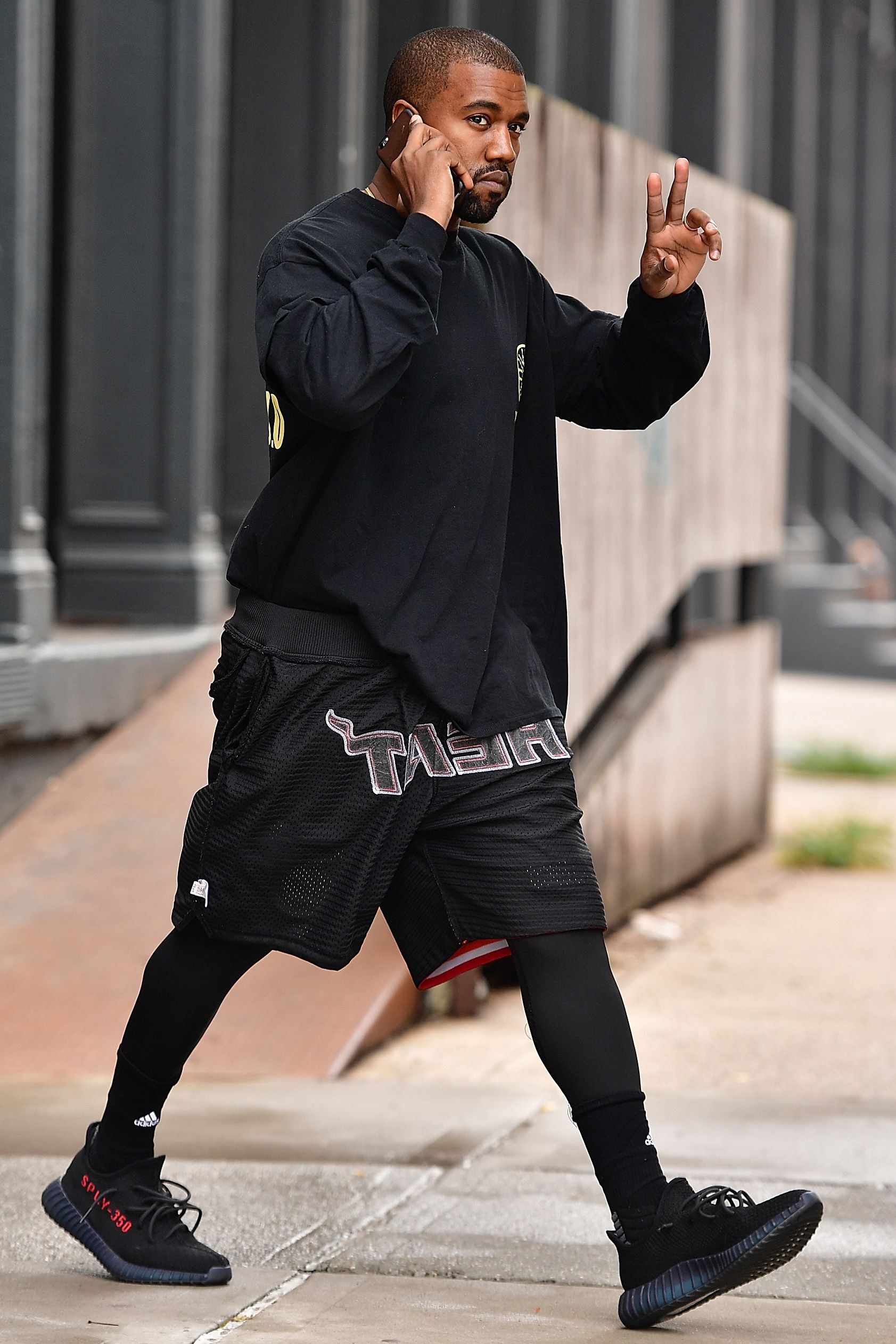 Actualizar 66+ imagen kanye west outfit yeezy