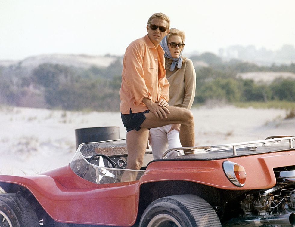 american actors steve mcqueen and faye dunaway on the set of the thomas crown affair, directed by norman jewison photo by united artistssunset boulevardcorbis via getty images
