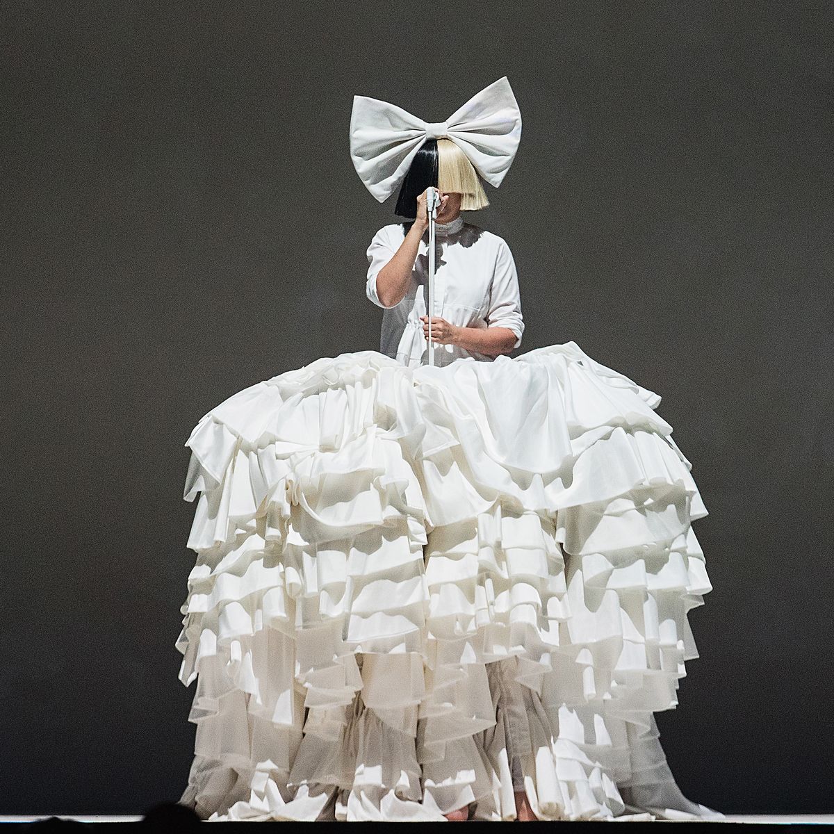 seattle, wa   september 29  sia performs on stage during the opening night of her nostalgic for the present tour at keyarena on september 29, 2016 in seattle, washington  photo by mat haywardgetty images