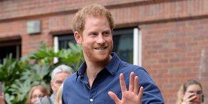 nottingham, england    october 26 prince harry waves as he leaves nottinghams new central police station on october 26, 2016 in nottingham, england photo by joe giddins   wpa poolgetty images