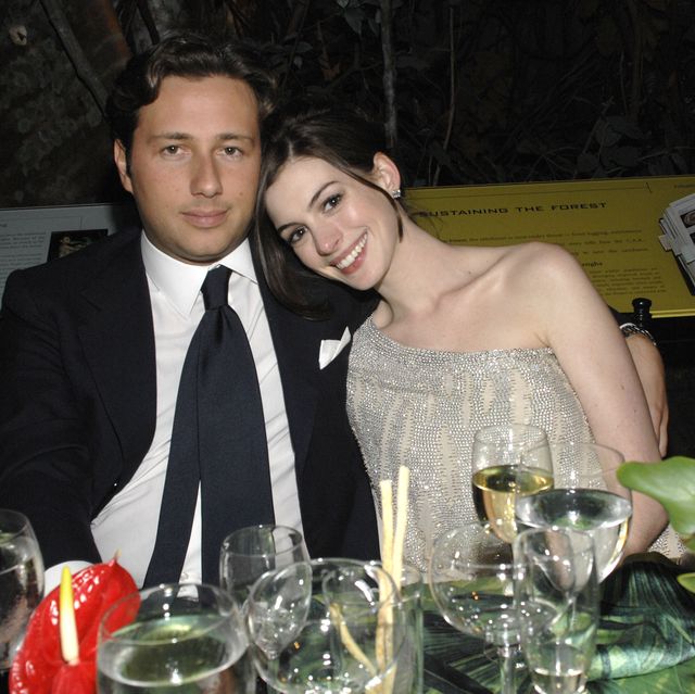 new york city, ny   march 11 raffaello follieri and anne hathaway attend the american museum of natural history winter dance sponsored by roberto cavalli at american museum of natural history on march 11, 2008 in new york city photo by joe schildhornpatrick mcmullan via getty images