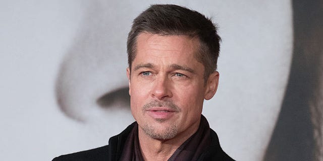 Under construction - Awesome site in the making! Brad pitt haircut, Brad pitt, B