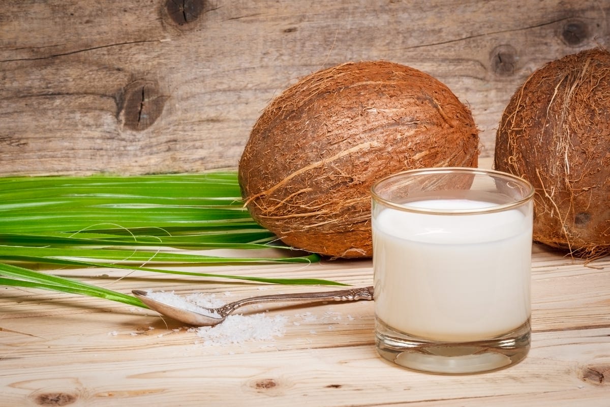 Il latte di cocco in cucina: tante idee dolci e salate