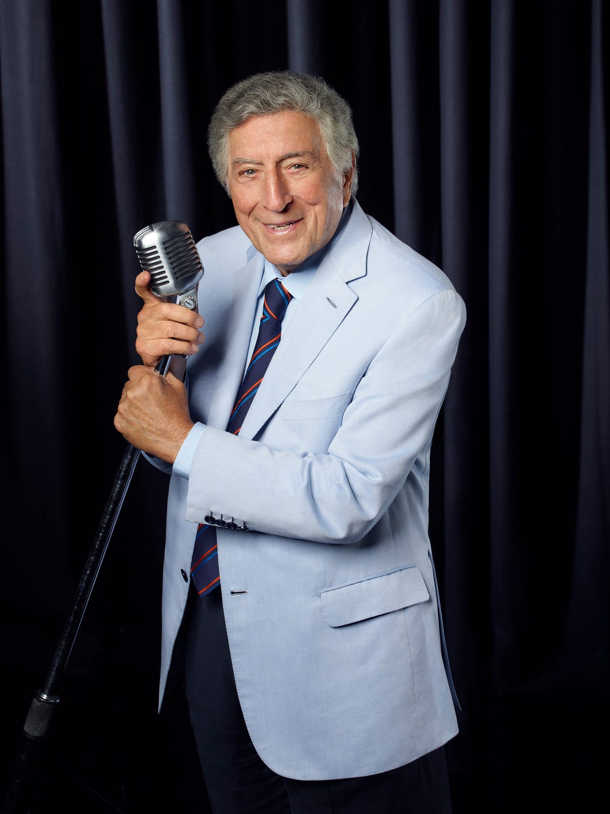 Celebrities Mourn the Death of Tony Bennett — See the Tributes