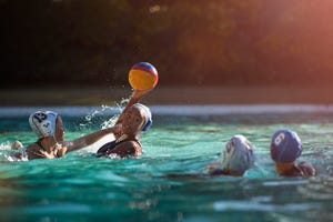 womens college waterpolo team