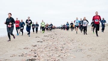 45ste-editie-egmond-strand-halve-marathon-hardlopers