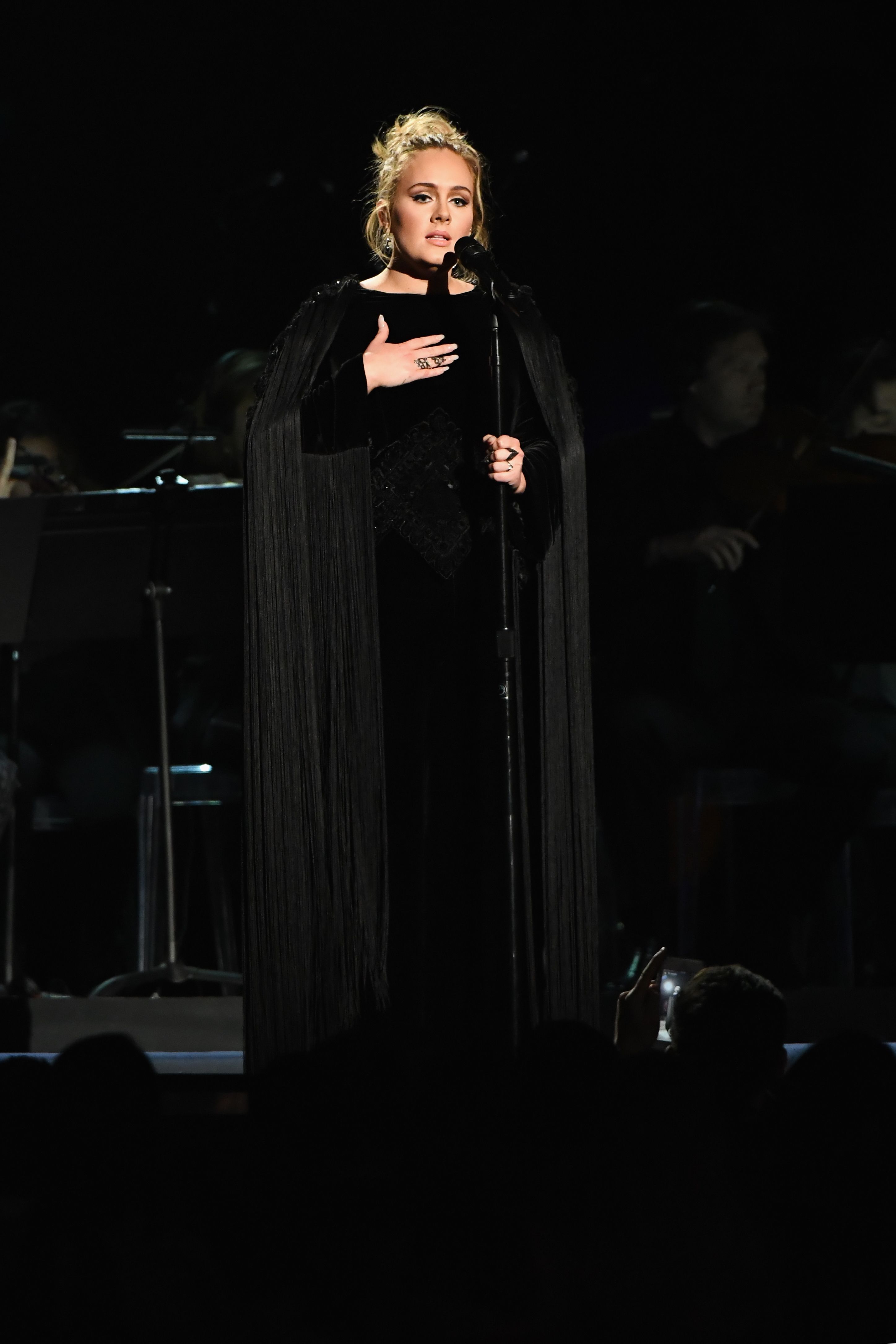 7 of Adele's most iconic outfits