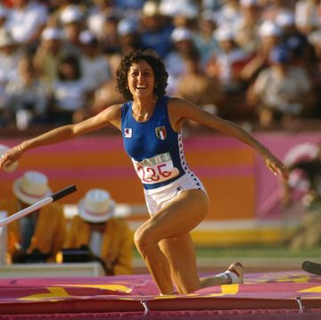 sara simeoni from italy during the women's high jump at the 1984 olympic games she won the silver medal   photo by gilbert iundtcorbisvcg via getty images