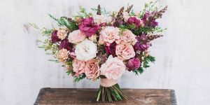 Flower, Flower Arranging, Floristry, Bouquet, Cut flowers, Plant, Floral design, Pink, Garden roses, Flowering plant, 