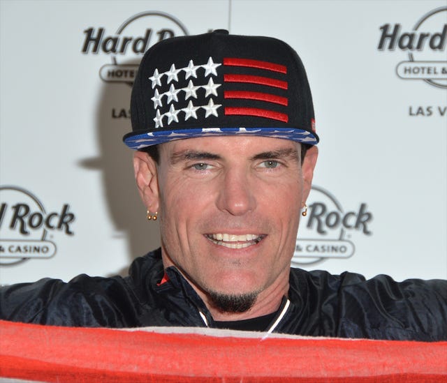 Vanilla Ice Keeps His Cool While Trapped on Quarantined New York Plane