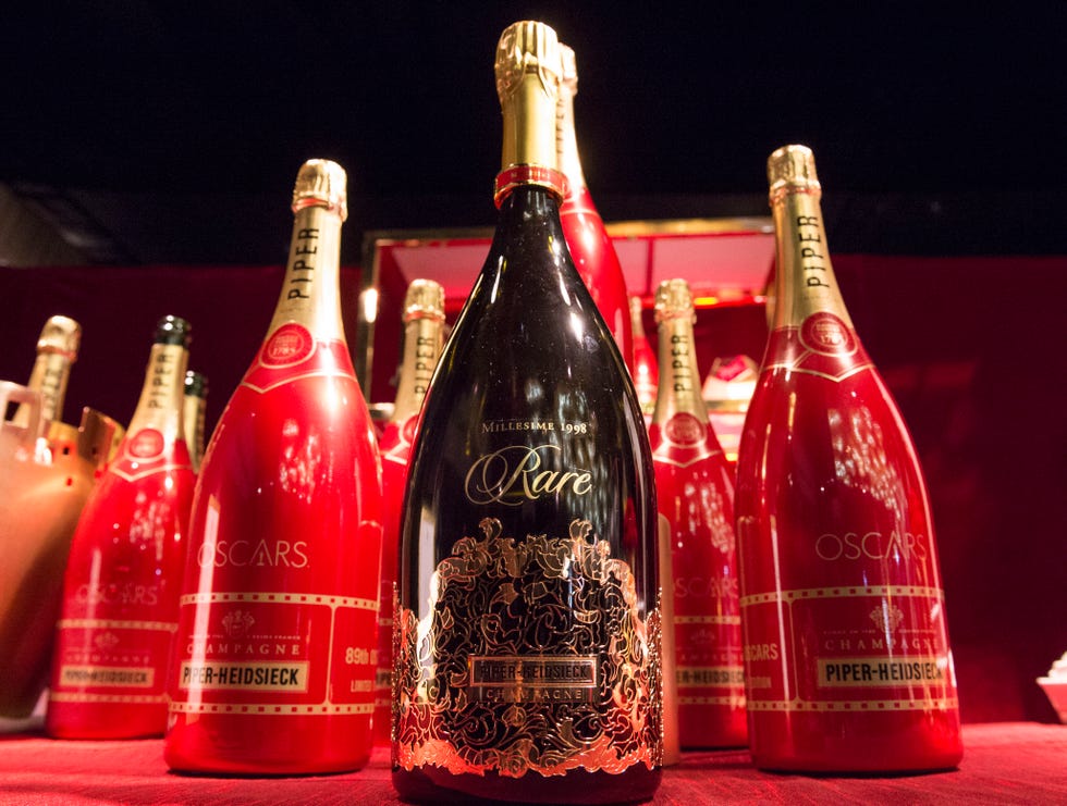 Piper heidsieck. Piper Heidsieck шампанское. Piper Heidsieck на Оскаре. Шампанское 1907 Heidsieck. Шампанское Heidsieck 2022.