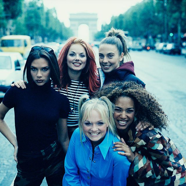 english pop girl group the spice girls in paris, september 1996 clockwise, from front emma bunton baby spice, victoria beckham posh spice, geri halliwell ginger spice, melanie chisholm sporty spice and melanie brown scary spice photo by tim roneygetty images