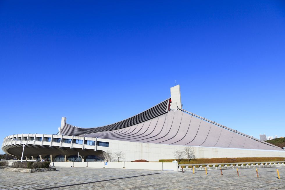 a building with a curved roof