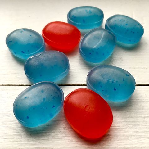 Blue, Turquoise, Turquoise, Bead, Fashion accessory, Gemstone, Jewellery, Food coloring, Art, 