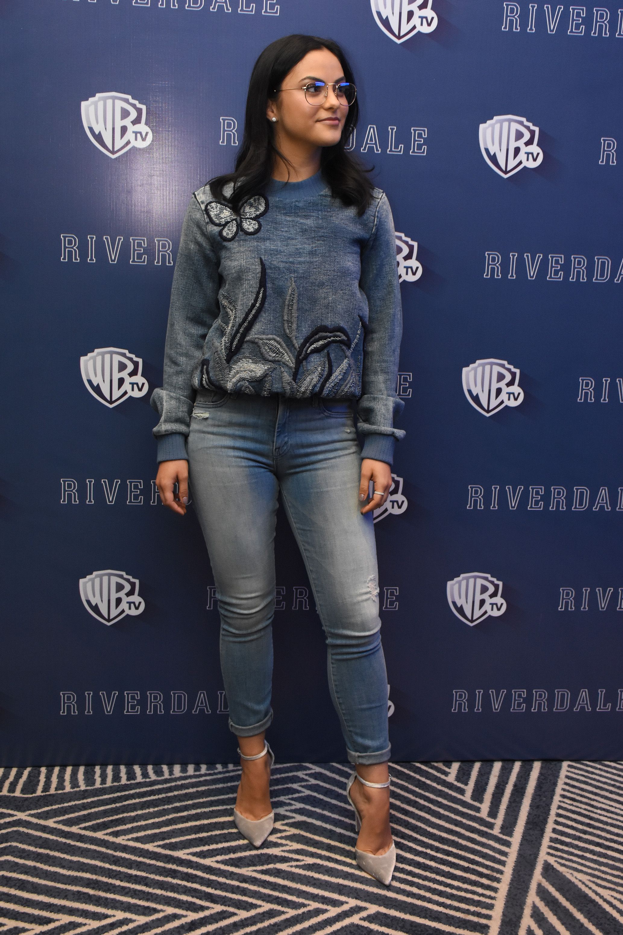 Riverdale's Camila Mendes' Best Outfits - Cami Mendes Fashion and Beauty  Photos