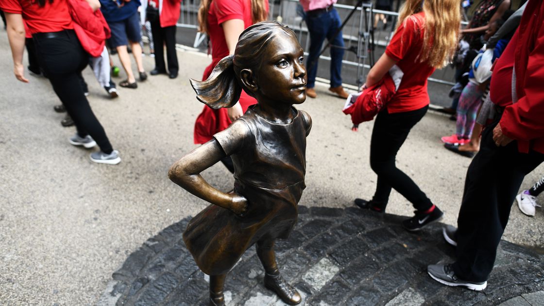 preview for 'Fearless Girl' Statue Stays Through Feb. 2018