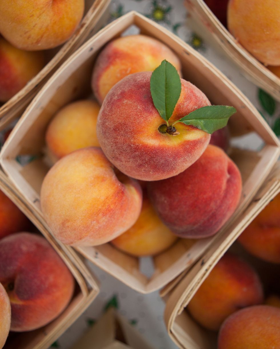 peaches - foods with vitamin c