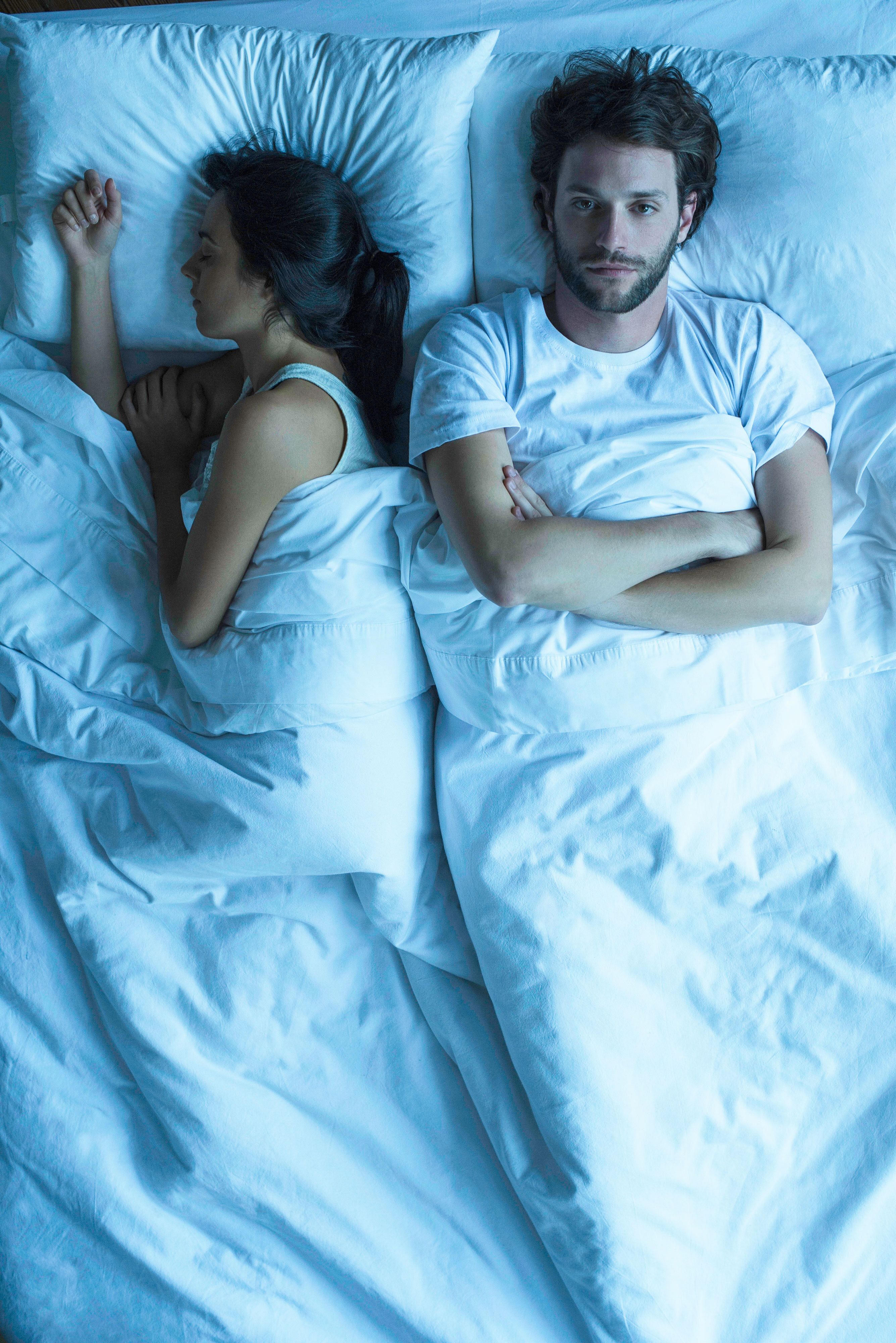 masturbating while girlfriend is sleeping