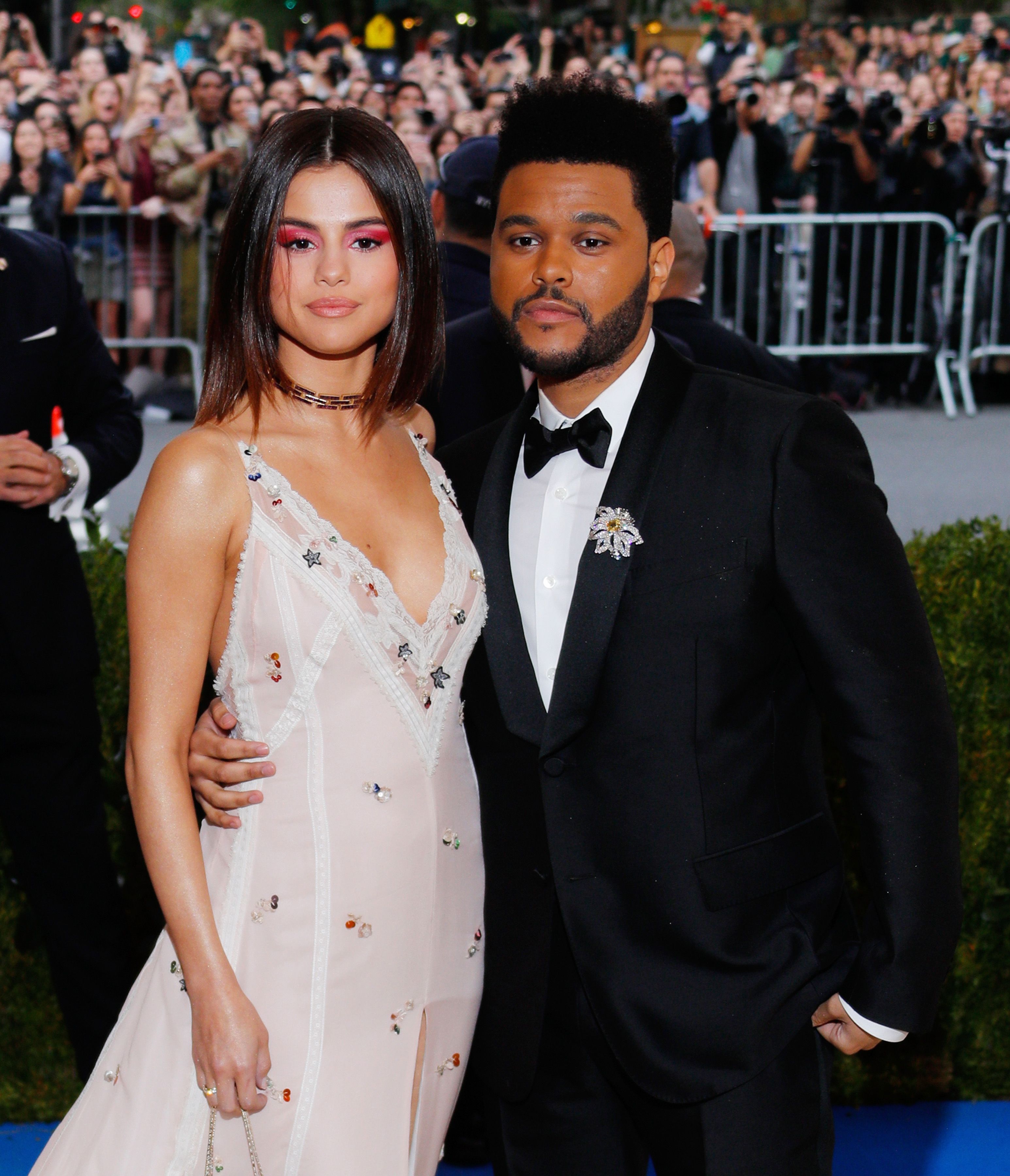 Selena Gomez Wears The Weeknd's Jacket After Split: Pics