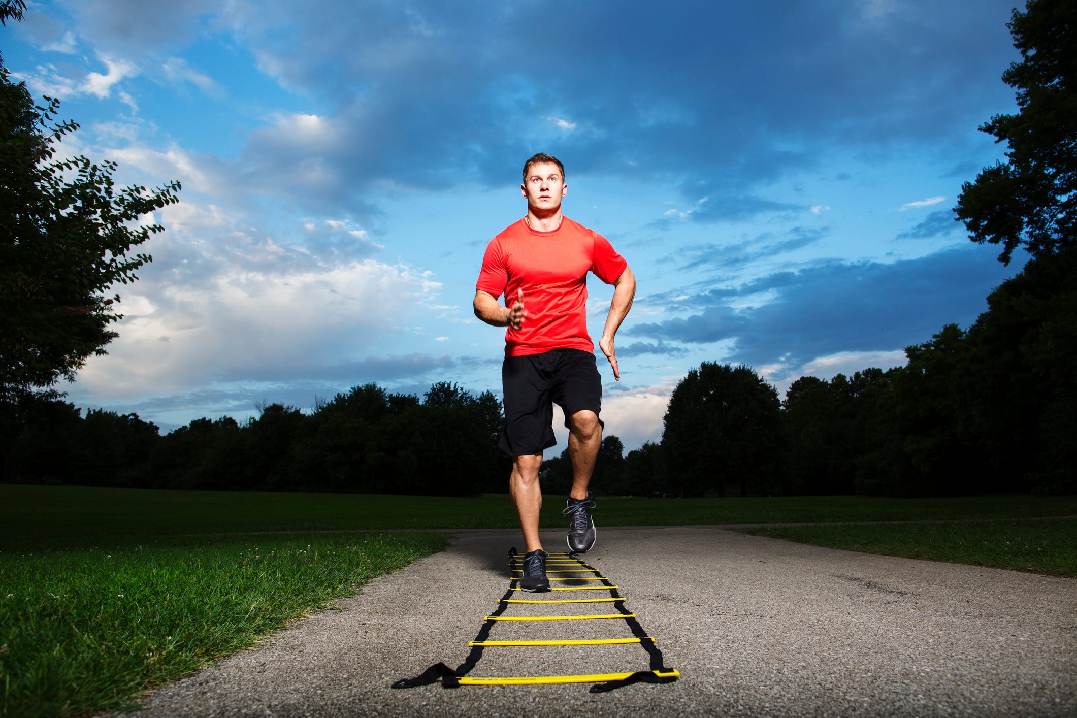 Outdoor recreation, Recreation, Running, Sports, Sky, Individual sports, Jogging, Athlete, Road, Long-distance running, 