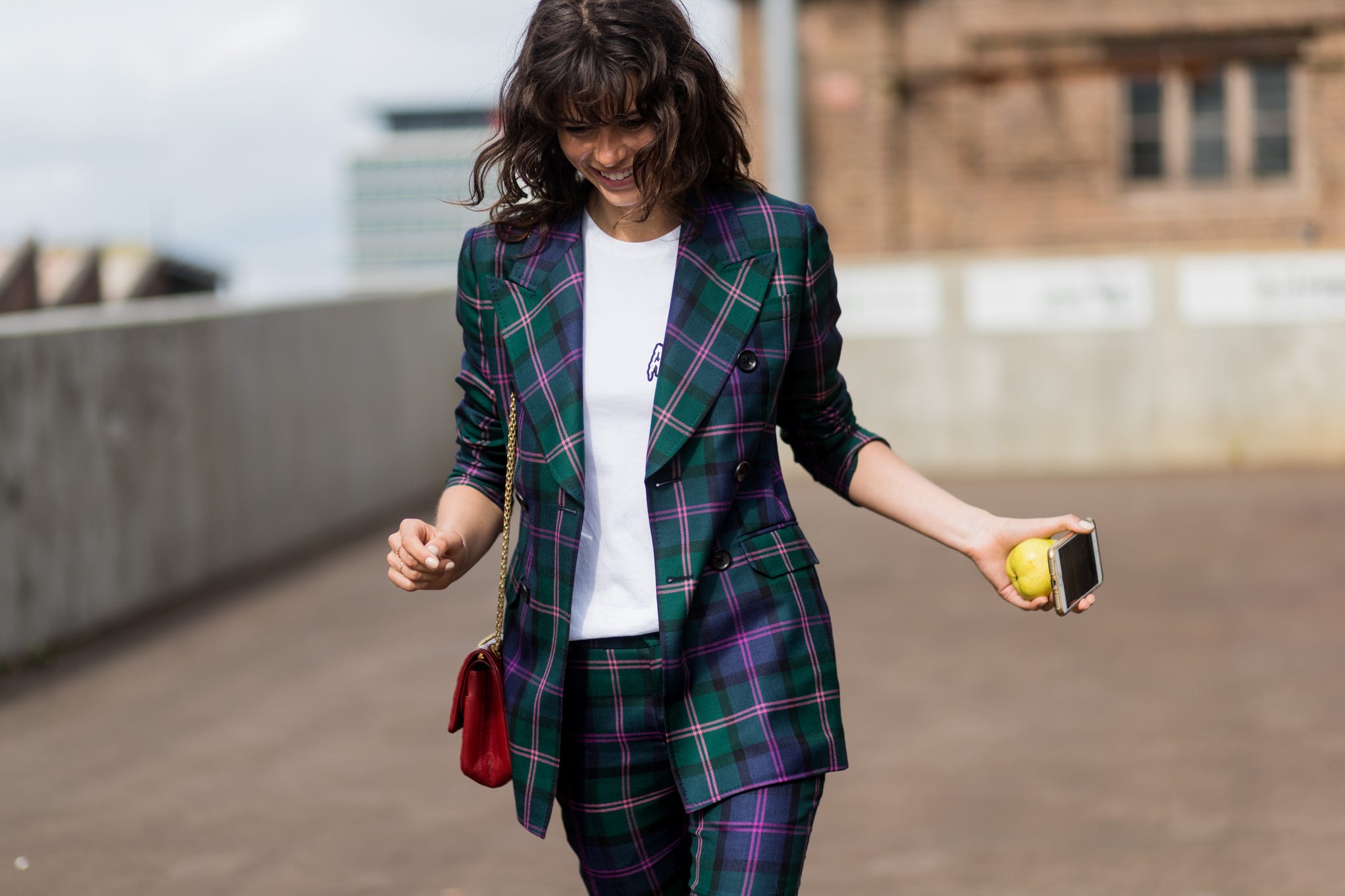 Plaid, Tartan, Clothing, Pattern, Street fashion, Green, Outerwear, Fashion, Blazer, Textile, 