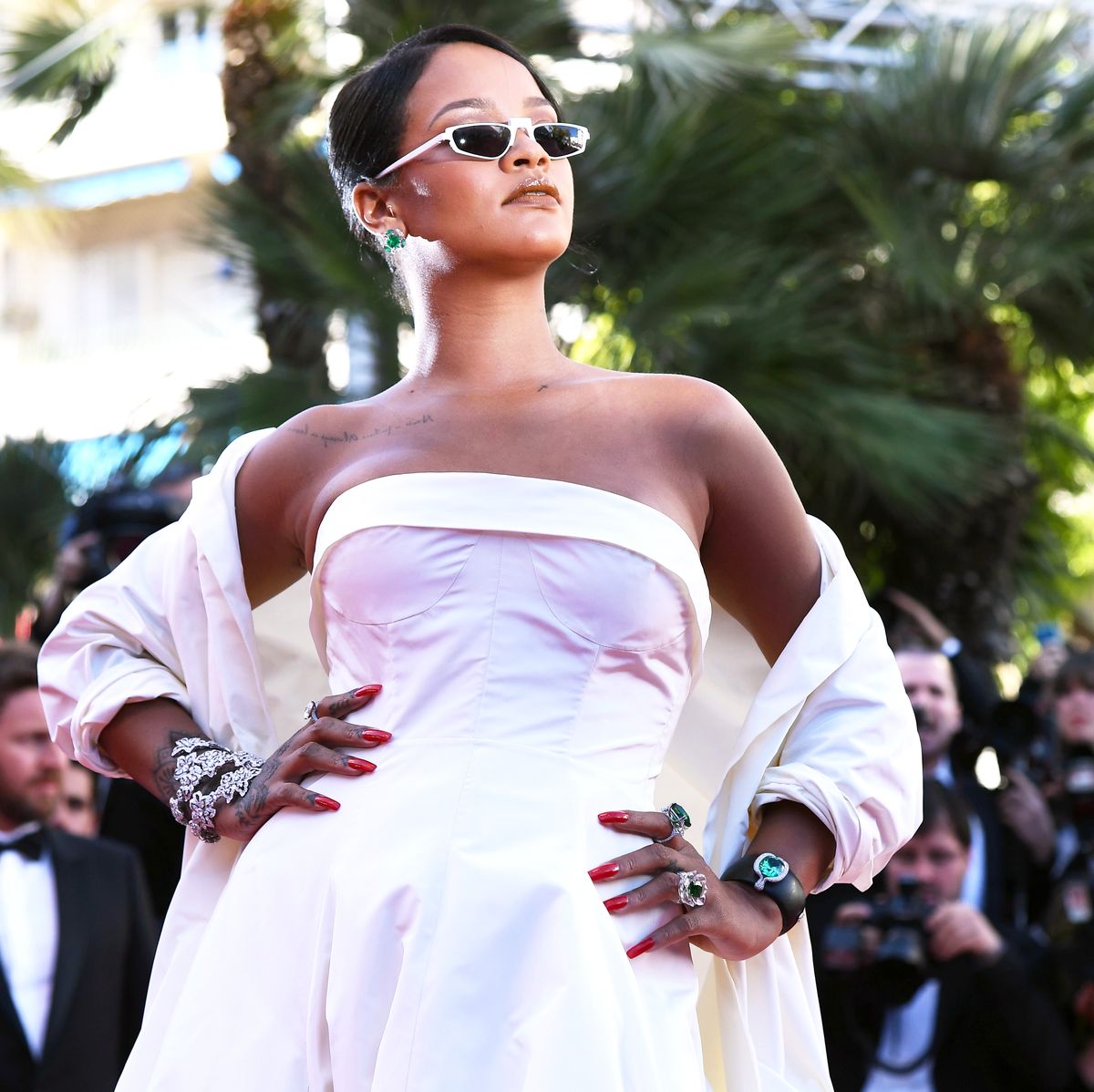 Rihanna LVMH Fenty Fashion Brand: New High Fashion Maison In Paris –  Hollywood Life