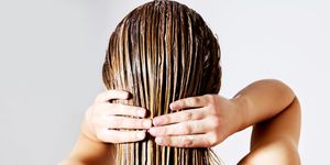 causas y soluciones de la caida del pelo femenina