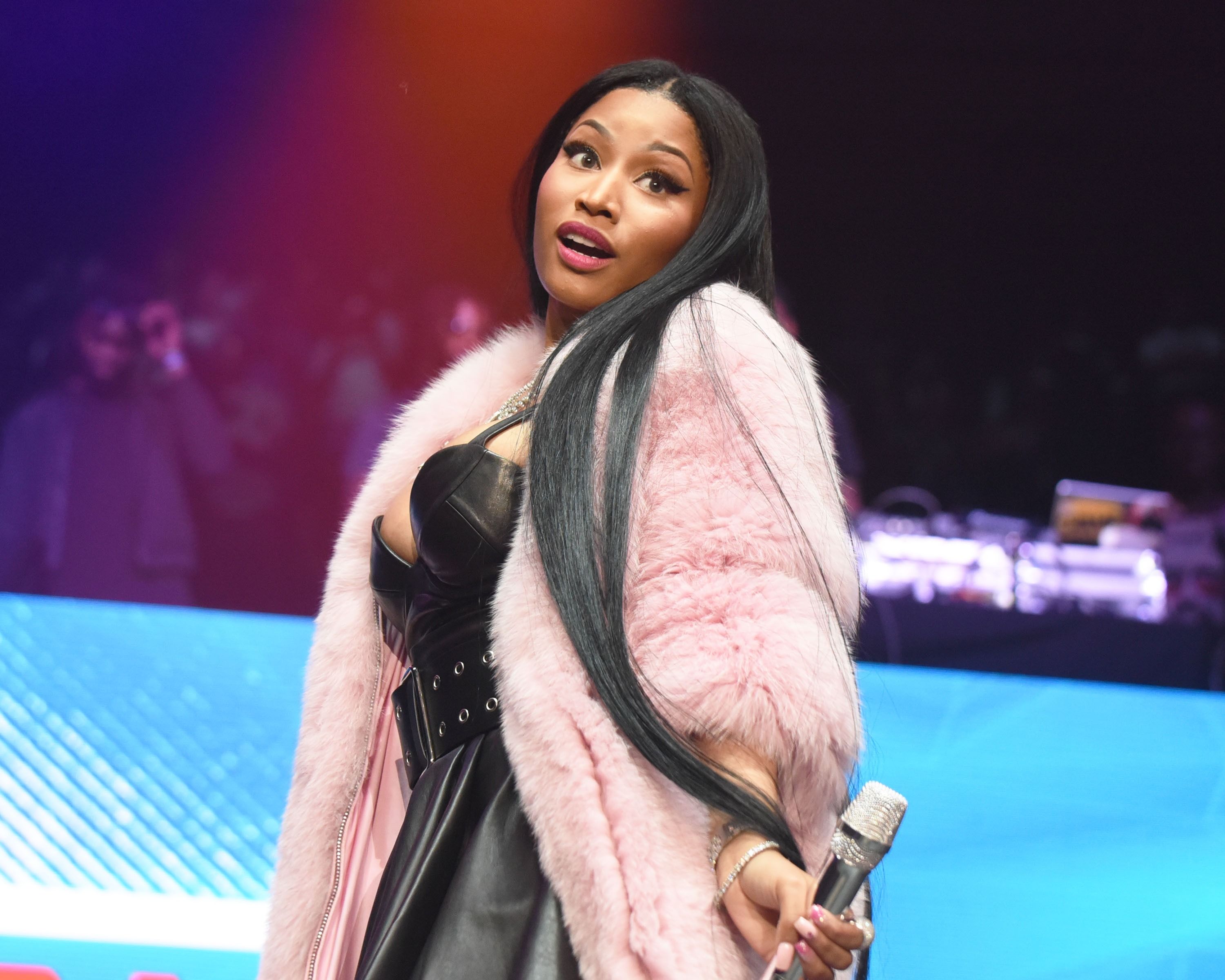 Nicki Minaj: What's in My Bag? - Us Weekly