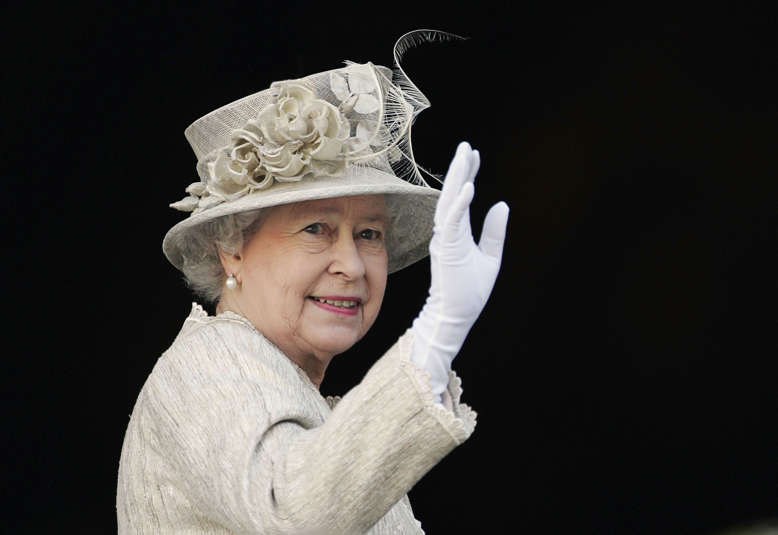 Queen Elizabeth II Has Passed Away Aged 96 Obituary