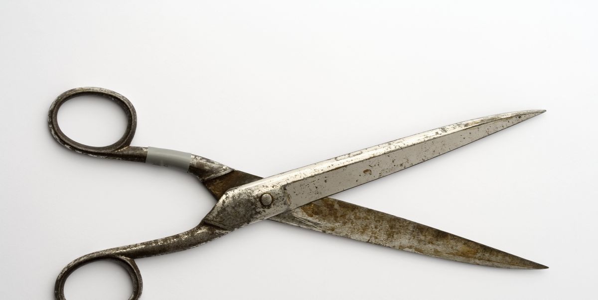 2 Pairs of Vintage Metal Scissors 