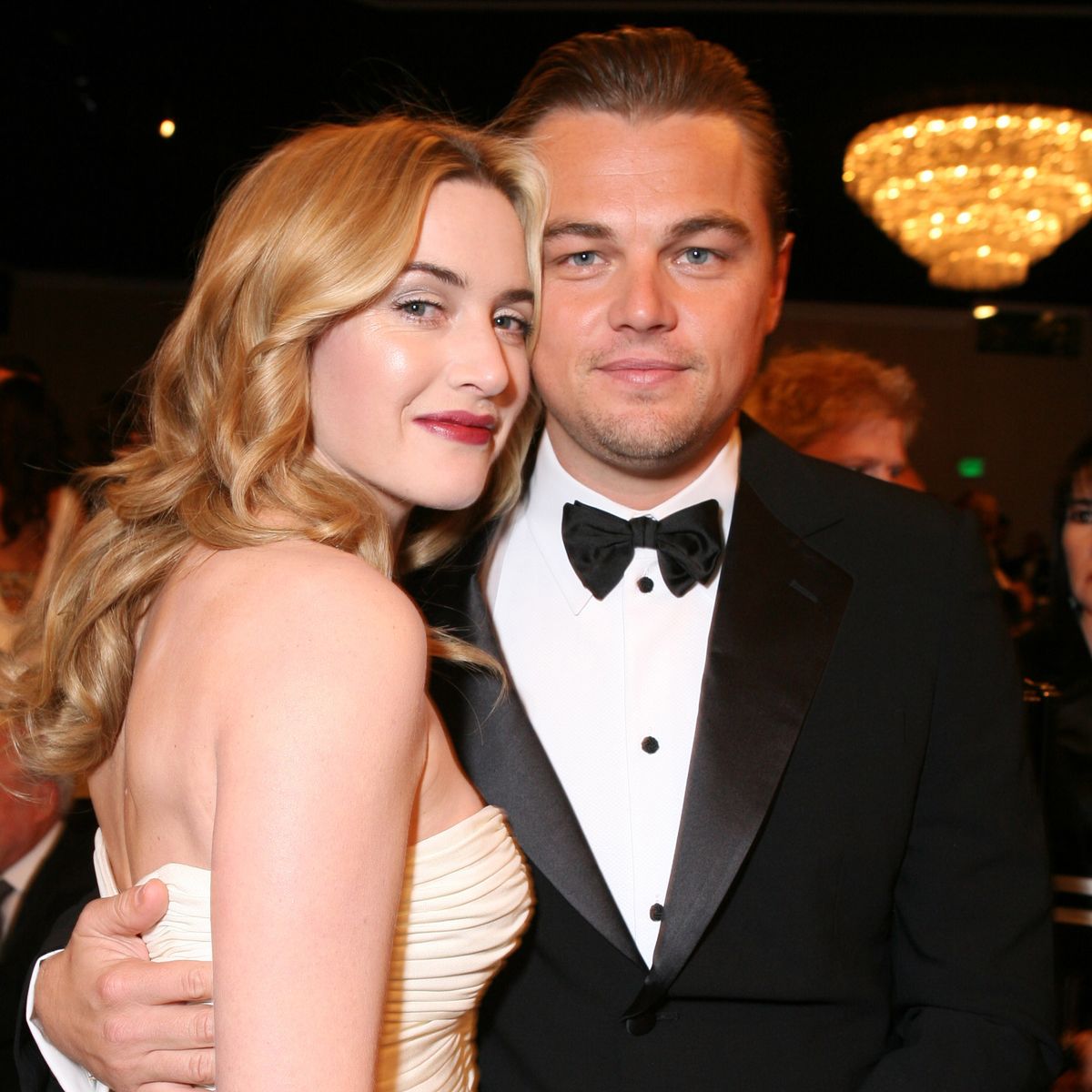 kollision Udfordring diagonal Kate Winslet And Leonardo DiCaprio's Friendship: The British Actor Opens Up  About 'Titanic' Co-Star