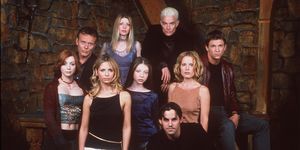 The cast of 'Buffy the Vampire Slayer' pose for a portrait.