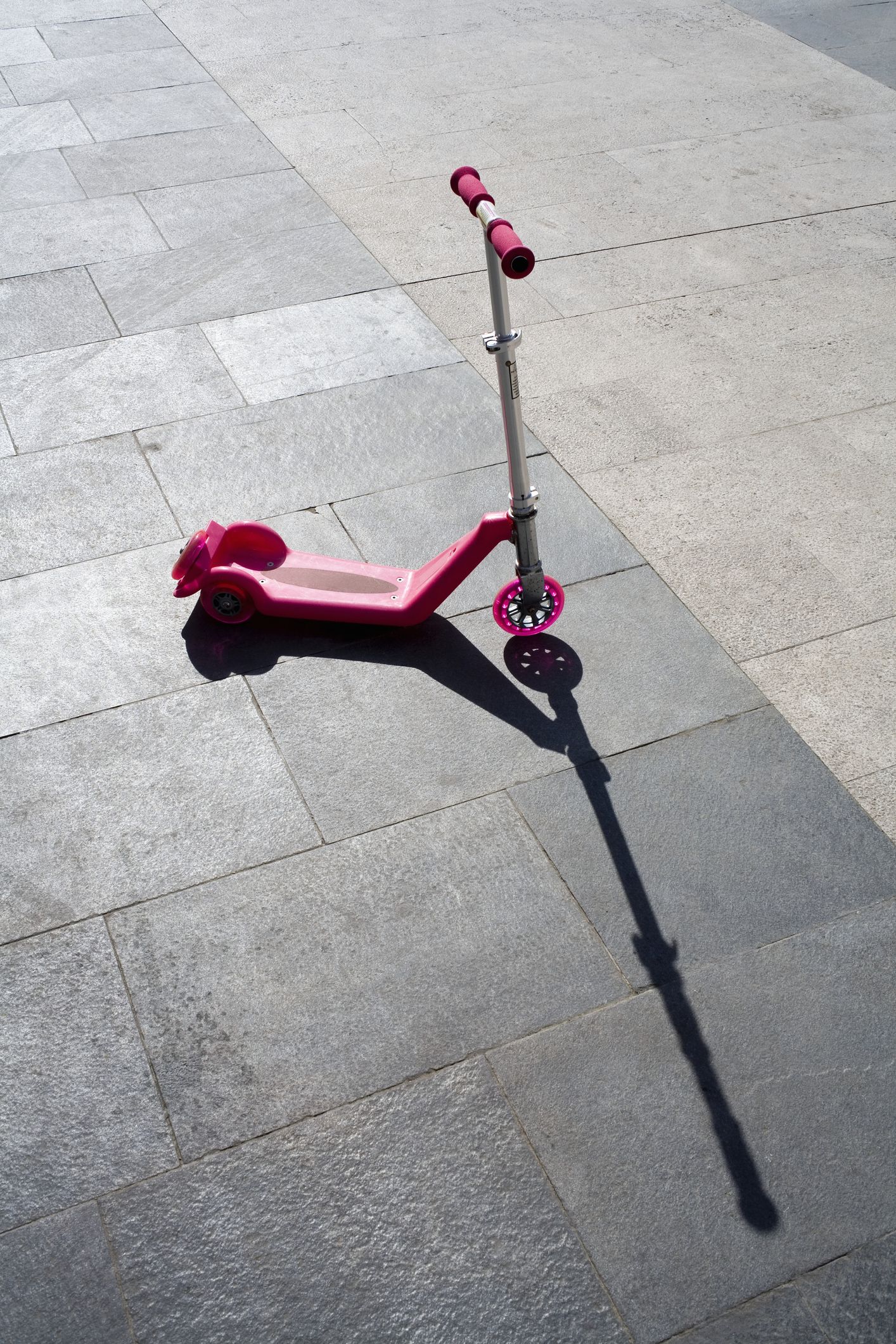 Kick scooter, Red, Pink, Product, Vehicle, Wheel, 
