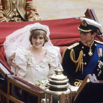 london   july 29 diana, princess of wales and prince charles ride in a carriage after their wedding at st pauls cathedral july 29, 1981 in london, england   photo by anwar husseinwireimage