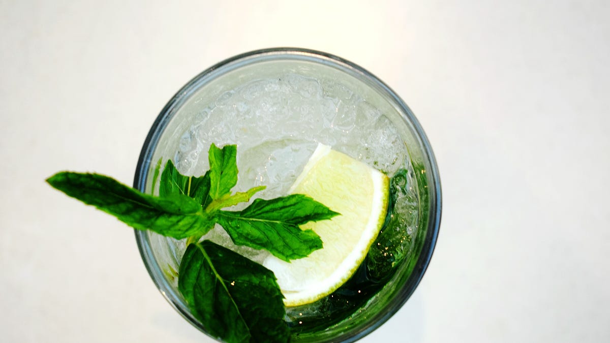 preview for How To Make the Perfect Mojito