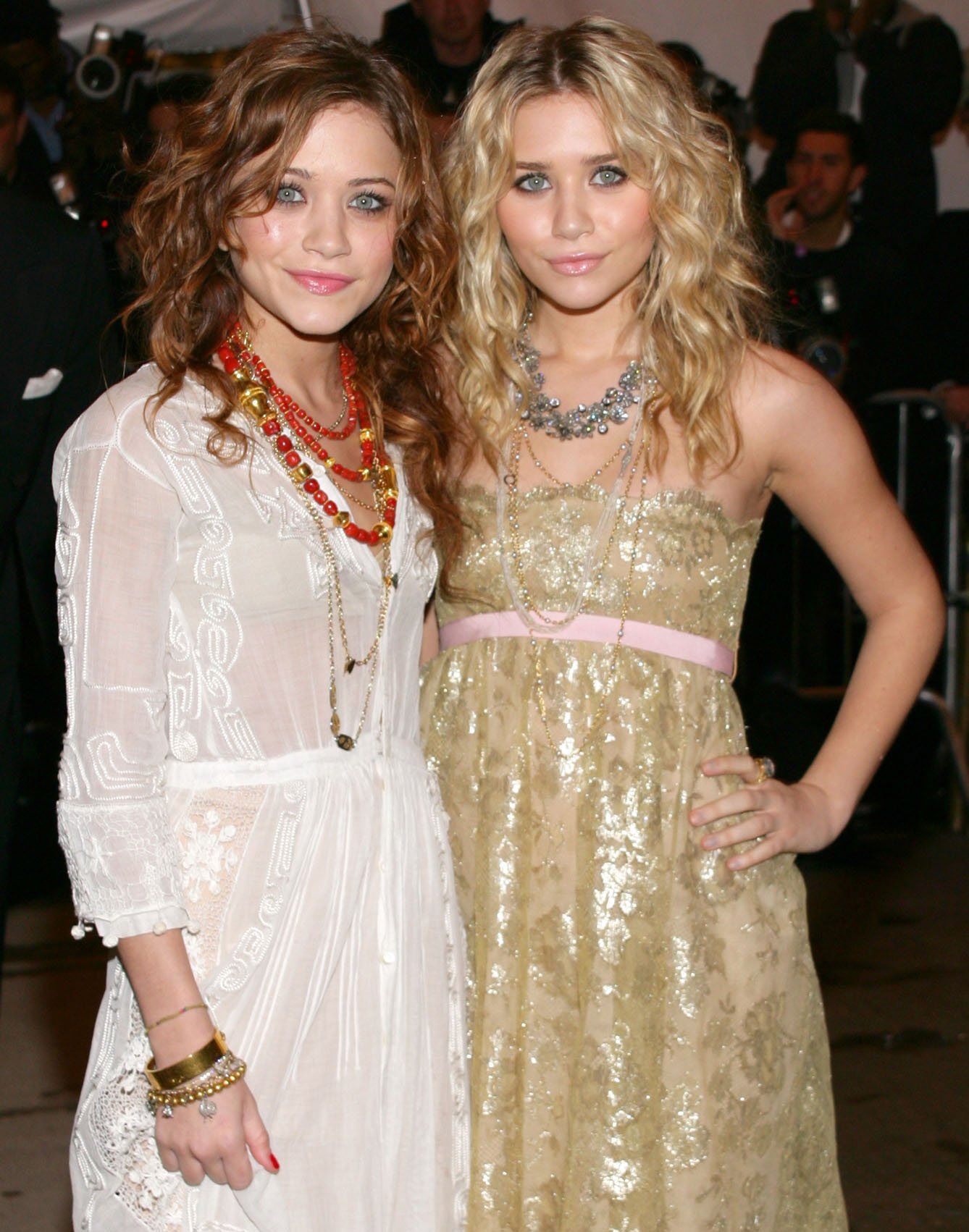 Mary Kate And Ashley Olsen Net Worth 2019 How Much Money Do The