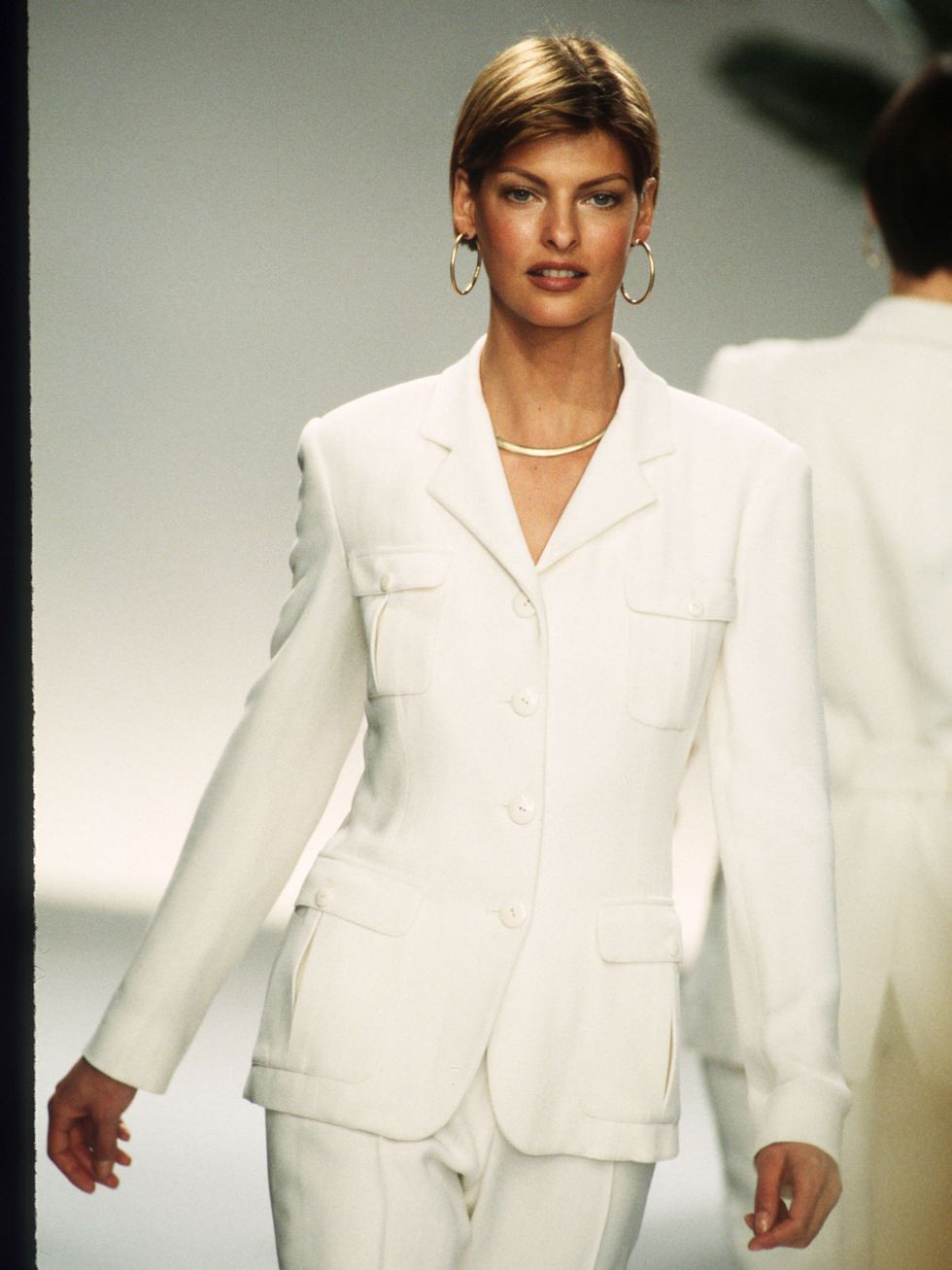 284461 03 linda evangelista models clothing from the ralph lauren spring 97 collection at the 7th on sixth fashion show october 30, 1996 in new york city ralph lauren became founder, designer and chairman of polo fashions new york in 1968 and rose to world fame when he designed the men's costume for "the great gatsby," in the 1974 film version of f scott fitzgerald's novel photo by evan agostiniliaison