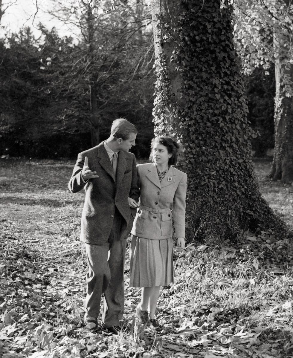 People in nature, Photograph, People, Standing, Tree, Black-and-white, Snapshot, Monochrome, Monochrome photography, Photography, 