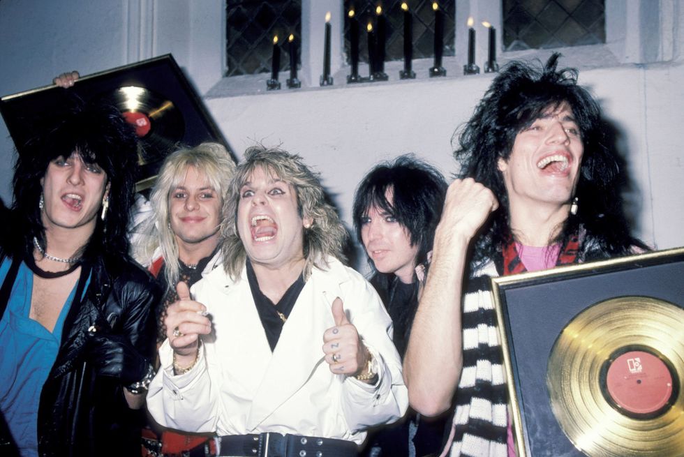 Motley Crue Photos - Pictures of Motley Crue Partying and Playing